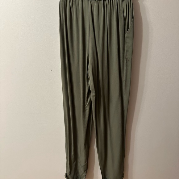 Army green light weight pants with tie waist size S - Picture 6 of 6